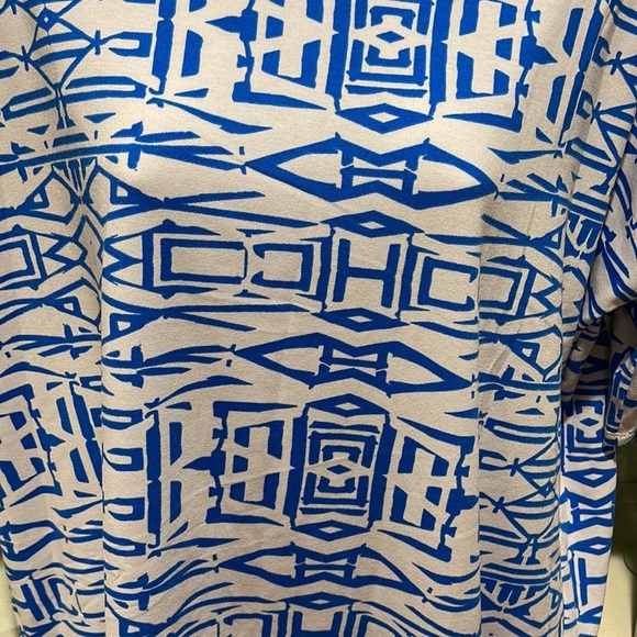 LuLaRoe Irma - Picture 2 of 4